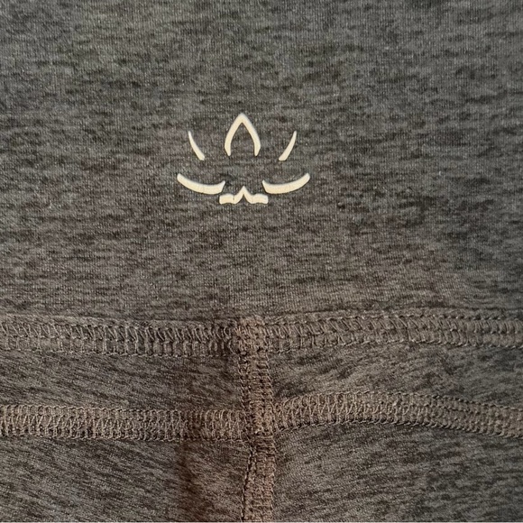 Beyond Yoga Heather Rib All Day High Rise Flare Pant in Black, Size Small - Picture 10 of 14